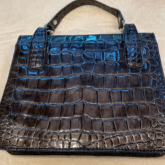 Guess Charcoal Grey Faux Crocodile Handbag w/ Magnetic Closure - Picture 6 of 9